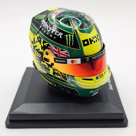 1:5th McLaren F1 Oscar Piastri Australia 2025 Mini Helmet //speedgear.com/cdn/shop/files/AH5903.webp?v=1768847575