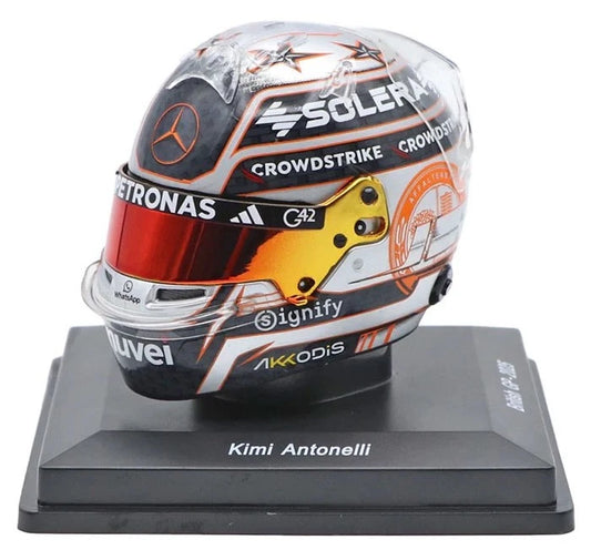 1:5th Mercedes AMG Petronas F1 Kimi Antonelli British 2025 Mini Helmet //speedgear.com/cdn/shop/files/AH5904.webp?v=1768849230