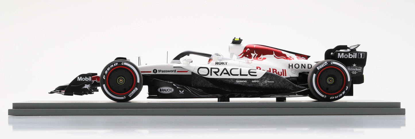 1:18th Red Bull Racing RB21 Yuki Tsunoda Japan GP 2025 w/ Pit Board