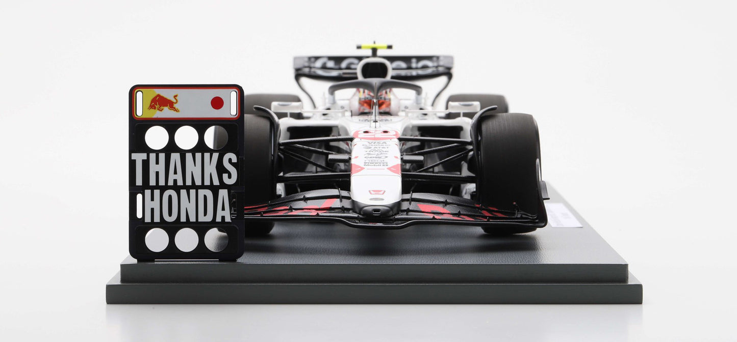 1:18th Red Bull Racing RB21 Yuki Tsunoda Japan GP 2025 w/ Pit Board