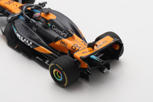 1:43rd McLaren MCL39 Oscar Piastri #81 Abu Dhabi GP 2025 //speedgear.com/cdn/shop/files/DS6841.png?v=1782225080