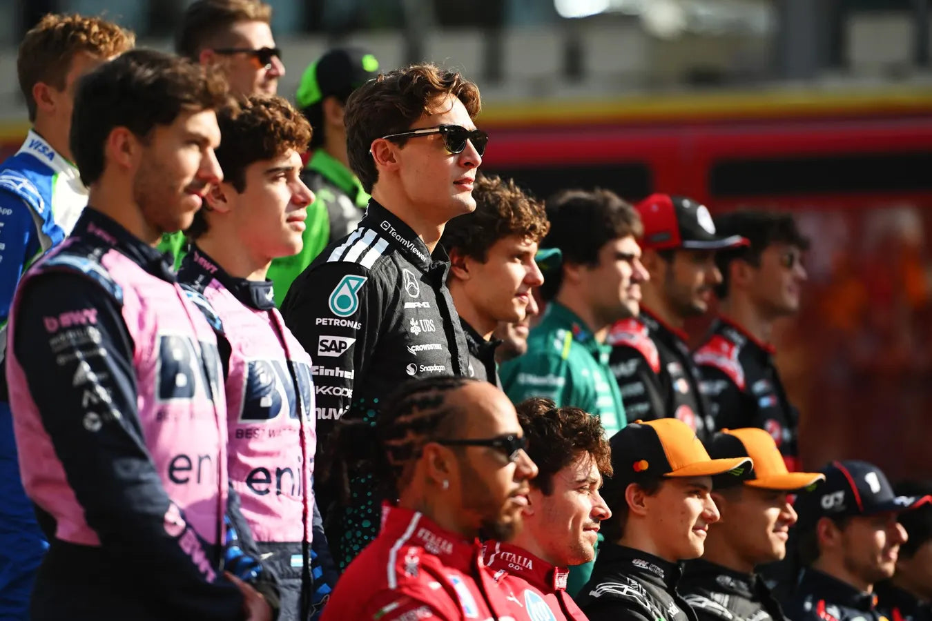 //speedgear.com/cdn/shop/files/f1grid.webp?v=1787064140